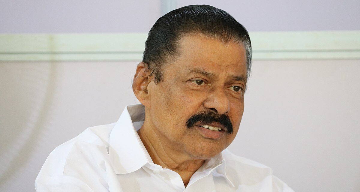 ഗവര്‍ണറുടെ അതൃപ്തിക്ക് മറുപടിയുമായി എം.വി ഗോവിന്ദന്‍, സവര്‍ക്കറെ ചൊല്ലി വീണ്ടും വിവാദം, സവര്‍ക്കര്‍ക്ക് ദേശീയ സ്വാതന്ത്രസമരവുമായി ഒരു ബന്ധവുമില്ല