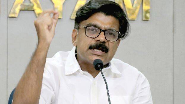 മുഖ്യമന്ത്രിയുടെ മകള്‍ക്കെതിരെ വീണ്ടും കുഴല്‍നാടന്‍