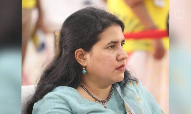 മുഖ്യമന്ത്രിയുടെ മകൾ പ്രതി