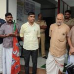 പള്ളിക്കത്തോട് ഇരുട്ടിൽ!!. കെഎസ്ഇബി ഓഫീസിലേക്ക് ബിജെപി മാർച്ച്