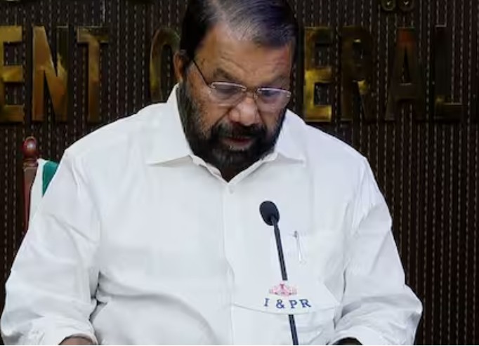 എസ്എസ്എൽസി ഫലം പ്രഖ്യാപിച്ചു: വിജയം 99.5 ശതമാനം, 61449 പേര്‍ക്ക് ഫുള്‍ എ പ്ലസ്