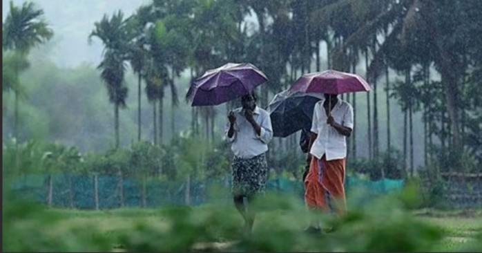 സംസ്ഥാനത്ത് മഴ കനക്കുന്നു : നാല് ജില്ലകളിൽ ഓറഞ്ച് അലേർട്ട്, കള്ളക്കടൽ മുന്നറിയിപ്പ്