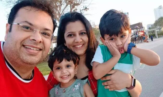 അമേരിക്കയിൽ ഉയർന്ന ഉദ്യോഗം; ശമ്പളം കോടികൾ, കാവ്യാ മാധവന്റെ ആദ്യ ഭര്‍ത്താവ് നിശാല്‍ ചന്ദ്രയുടെ വിവാഹ ജീവിതം 13 ാം വര്‍ഷത്തിലേക്ക് : കുറിപ്പ്
