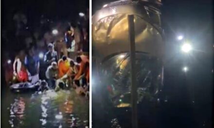 കോട്ടയം പള്ളിക്കത്തോട്ടിൽ  കാര്‍ കുളത്തിലേക്ക് വീണ് യുവാവ് മരിച്ചു