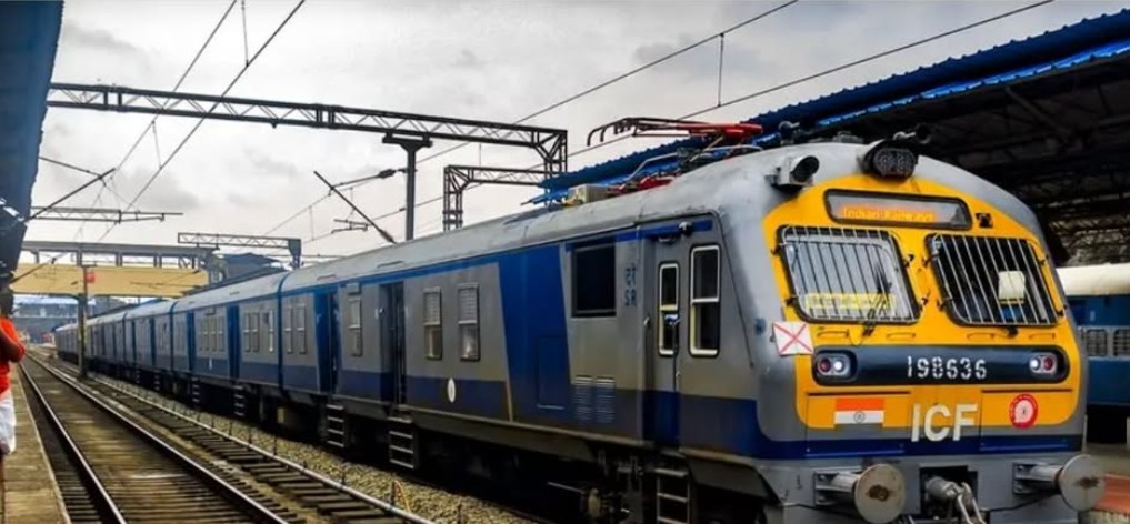 നിർത്തലാക്കിയ മെമു- പാസഞ്ചർ തീവണ്ടി സർവീസുകൾ പുനരാരംഭിക്കണമെന്ന ആവശ്യവുമായി യാത്രക്കാർ