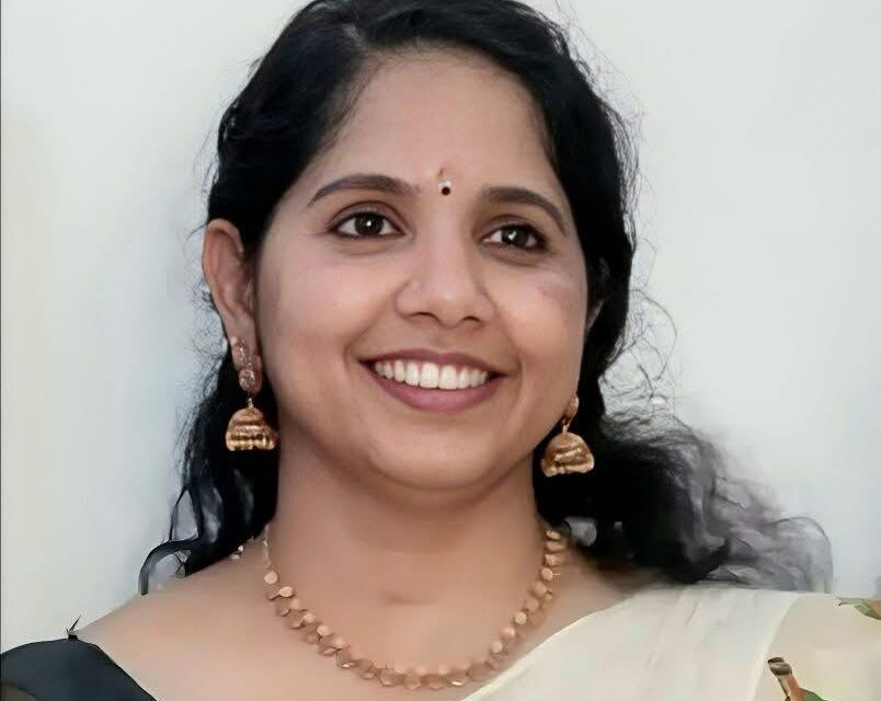 രഞ്ജിത ലണ്ടനിലേക്ക് പറന്നത് നഴ്‌സിങ് അവിടുത്തെ ജോലി രാജിവെയ്ക്കാൻ ; അഹമ്മദബാദ് വിമാന അപകടത്തില്‍ മരിച്ചവരിൽ പത്തനംതിട്ട സ്വദേശിനിയും ; രഞ്ജിത ഗോപകുമാർ നായർ ദീർഘകാലം ഒമാനിലെ പ്രവാസിയായിരുന്നു : അമ്മയുടെ വിയോഗവാര്‍ത്തയറിഞ്ഞ് പൊട്ടിക്കരഞ്ഞ്  രണ്ട് മക്കളും