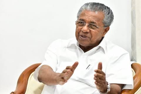വാരിക്കോരി ശമ്പളം!!. മുഖ്യമന്ത്രിയുടെ 12 അംഗ സോഷ്യൽ മീഡിയ ടീമിന്റെ ശമ്പളം വർദ്ധിപ്പിച്ചു