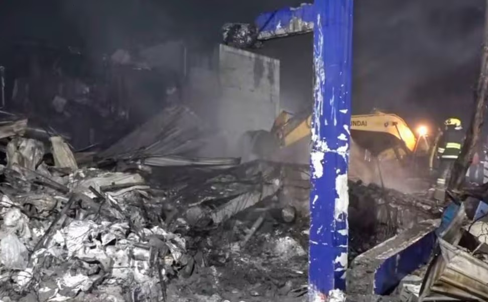 തെലങ്കാന മരുന്നുനിർമാണശാലയിലെ സ്ഫോടനം: മരണസംഖ്യ 42,  കെട്ടിടം തകര്‍ന്ന് തൊഴിലാളികള്‍ ദൂരേക്ക് തെറിച്ചു;