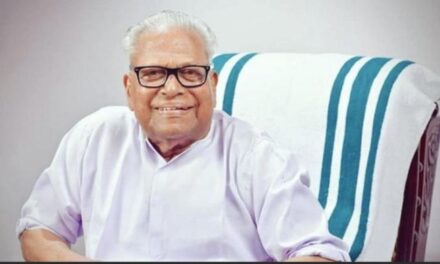 വിഎസ് അച്യുതാനന്ദന്‍റെ ആരോഗ്യനില അതീവ ഗുരുതരം; മരുന്നുകളോട് പ്രതികരിക്കുന്നുണ്ടെന്ന് ഡോക്ടർമാർ, മെഡിക്കൽ ബോർഡ് യോഗം ആരോഗ്യസ്ഥിതി വിലയിരുത്തും