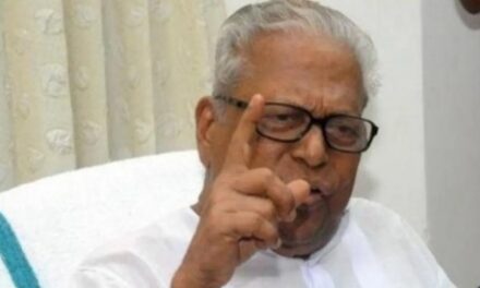 “സ്വയം ശ്വസിച്ച് തുടങ്ങി”; വിഎസിന്‍റെ ആരോഗ്യ നില മെച്ചപ്പെടുന്നതായി മുൻ സെക്രട്ടറിയുടെ കുറിപ്പ്