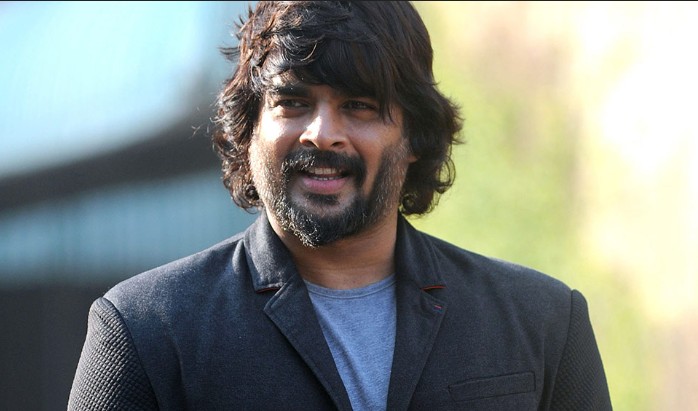 എല്ലാ ഞായറാഴ്ചയും എള്ളെണ്ണ ഉപയോഗിച്ച് തല മസാജ് ചെയ്യാറുണ്ട്. മുഖത്തിന്റെ ഭാരം കുറയ്ക്കാൻ സസ്യാഹാരം; 20 വർഷമായി താൻ പിന്തുടരുന്ന ആയുർവേദ ദിനചര്യ വെളിപ്പെടുത്തി നടൻ