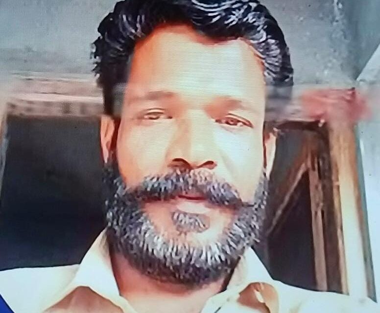 വൈക്കത്ത് വള്ളം മറിഞ്ഞു കാണാതായ ആളുടെ മൃതദേഹം തീരത്തടിഞ്ഞു