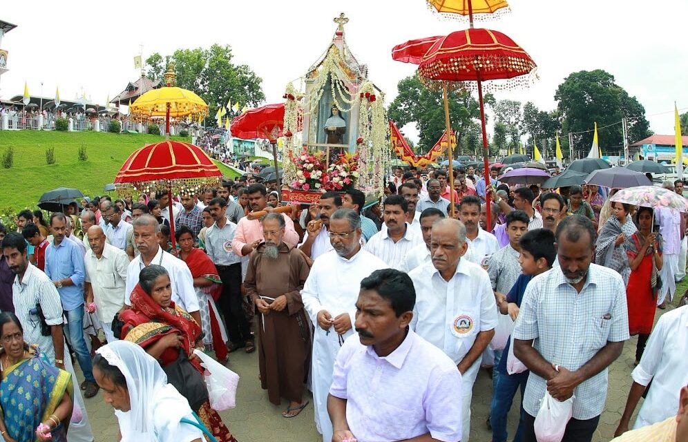 അല്‍ഫോന്‍സാമ്മയുടെ തിരുനാള്‍ ദിനങ്ങളിലേക്ക് ഭരണങ്ങാനം