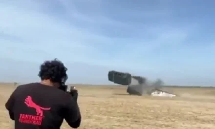 കാര്‍ ചെയ്‌സ് ഷൂട്ടിംഗിടെ സ്റ്റണ്ട് മാസ്റ്ററുടെ മരണം: ഞെട്ടി ചലച്ചിത്രലോകം, സംവിധായകനെതിരെ കേസെടുത്ത് പോലീസ്