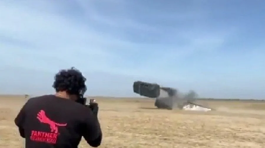 കാര്‍ ചെയ്‌സ് ഷൂട്ടിംഗിടെ സ്റ്റണ്ട് മാസ്റ്ററുടെ മരണം: ഞെട്ടി ചലച്ചിത്രലോകം, സംവിധായകനെതിരെ കേസെടുത്ത് പോലീസ്