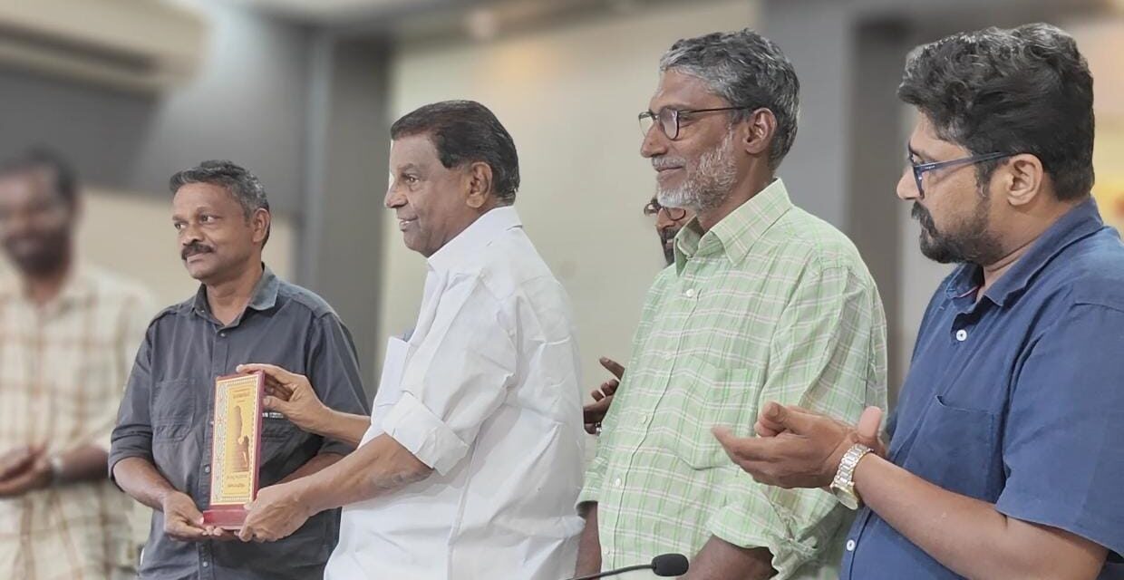 സ്വതന്ത്ര മാധ്യമ പ്രവർത്തനം വെല്ലുവിളി നേരിടുന്നു: തിരുവഞ്ചൂർ രാധാകൃഷ്ണൻ എംഎൽഎ