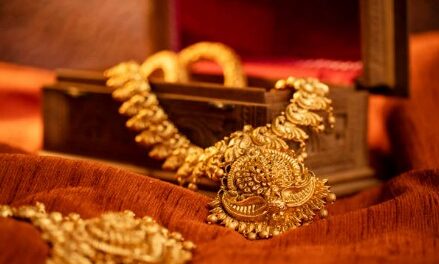 ‘കത്തിക്കയറി’ സ്വർണ്ണ വില ; പവന് മുക്കാൽ ലക്ഷം കടന്നു : ഇന്ന് പവൻ വില 75,000 കടന്നു,