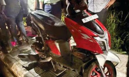 ചങ്ങനാശ്ശേരി എസി റോഡിൽ വാഹനങ്ങളുടെ കൂട്ടയിടി : കാർ മറ്റൊരു കാറിലും സ്‌കൂട്ടറിലും ഇടിച്ച് അപകടം