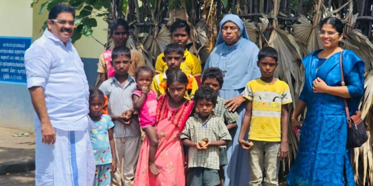 എന്നെ മതപരിവർത്തകനായി ചിത്രീകരിക്കുമോ? സജി മഞ്ഞക്കടമ്പിന്റെ കുറിപ്പും ചിത്രങ്ങളും വൈറലാകുന്നു