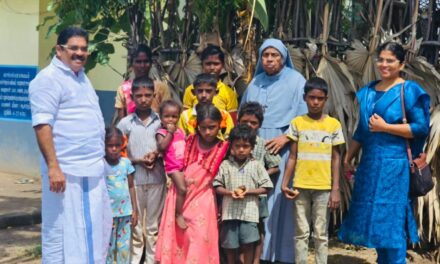 എന്നെ മതപരിവർത്തകനായി ചിത്രീകരിക്കുമോ? സജി മഞ്ഞക്കടമ്പിന്റെ കുറിപ്പും ചിത്രങ്ങളും വൈറലാകുന്നു