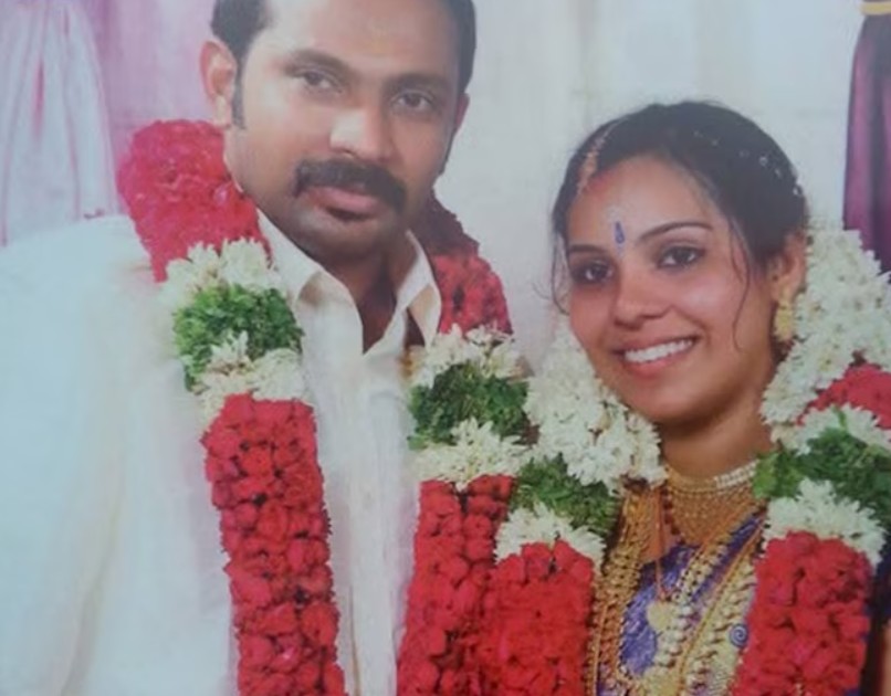 അതുല്യയുടെ മരണം: ഭർത്താവ് സതീഷ് തിരുവനന്തപുരത്ത് പിടിയിൽ,വിമാനമിറങ്ങിയതിന് പിന്നാലെ അറസ്റ്റ്