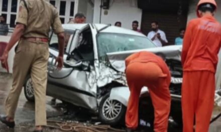 കാറും ലോറിയും കൂട്ടിയിടിച്ച് അപകടം : ഒരാൾ മരിച്ചു, ആളെ പുറത്തെടുത്തത് കാർ വെട്ടിപ്പൊളിച്ച് : അപകടം കിടങ്ങൂരിൽ