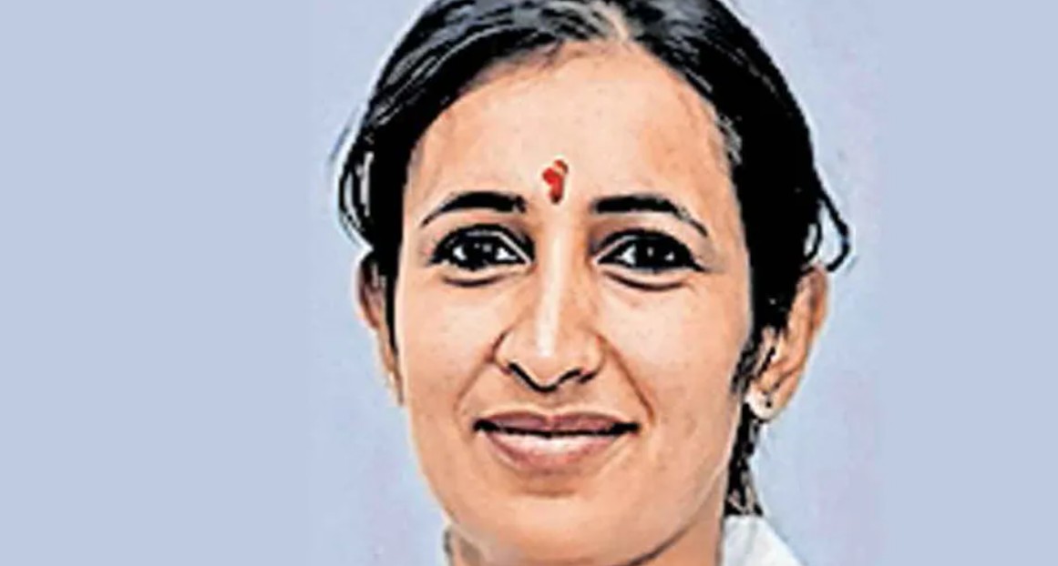 എറണാകുളത്ത് യുവ ഡോക്ടർ ഫ്ലാറ്റിൽ മരിച്ച നിലയിൽ; മൃതദേഹം കണ്ടത് കിടപ്പുമുറിയിൽ