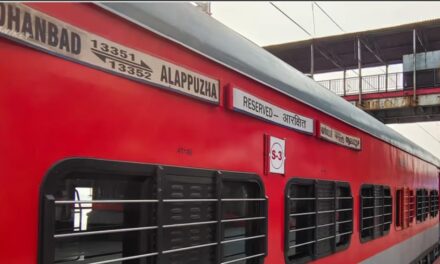 ആലപ്പുഴ ദൻബാദ് എക്സ്പ്രസിൽ പൊട്ടിത്തെറി ശബ്ദം പിന്നാലെ പുക : തകരാർ ബ്രേക്കിന്‍റെ റബ്ബർ ബുഷിൽ, പ്രശ്നം പരിഹരിച്ചു