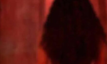 ഒഡിഷയില്‍ കൊടുംക്രൂരത; ജോലി വാഗ്ദാനം ചെയ്ത് വീട്ടിൽ നിന്നിറക്കി; ഓടുന്നവാനില്‍ 21-കാരിയെ കൂട്ടബലാത്സംഗം ചെയ്തു, റോഡില്‍ തള്ളി മുങ്ങി