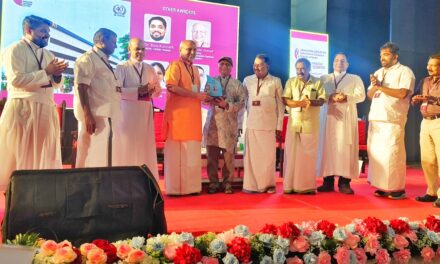 തേക്കിന്‍കാട് ജോസഫിന് ദര്‍ശനയുടെ ചാവറ അവാര്‍ഡ്. 85 ൻ്റെ നിറവിലും പുരസ്‌കാര തിളക്കം.