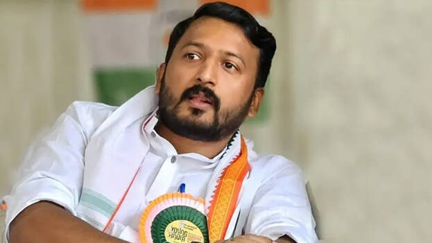 രാഹുല്‍ എംഎല്‍എ പദം രാജിവച്ചേക്കില്ല എം.വിന്‍സെന്റ്, എല്‍ദോസ്, പികെ ശശി, മുകേഷ് എന്നിവര്‍ക്കെതിരെ ഉയര്‍ന്ന ആരോപണം പരിച