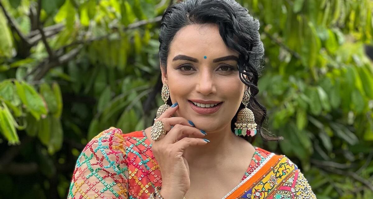 അമ്മയുടെ അധ്യക്ഷയായി ശ്വേത, സത്യവാചകം ചൊല്ലികൊടുത്ത് ദേവന്‍