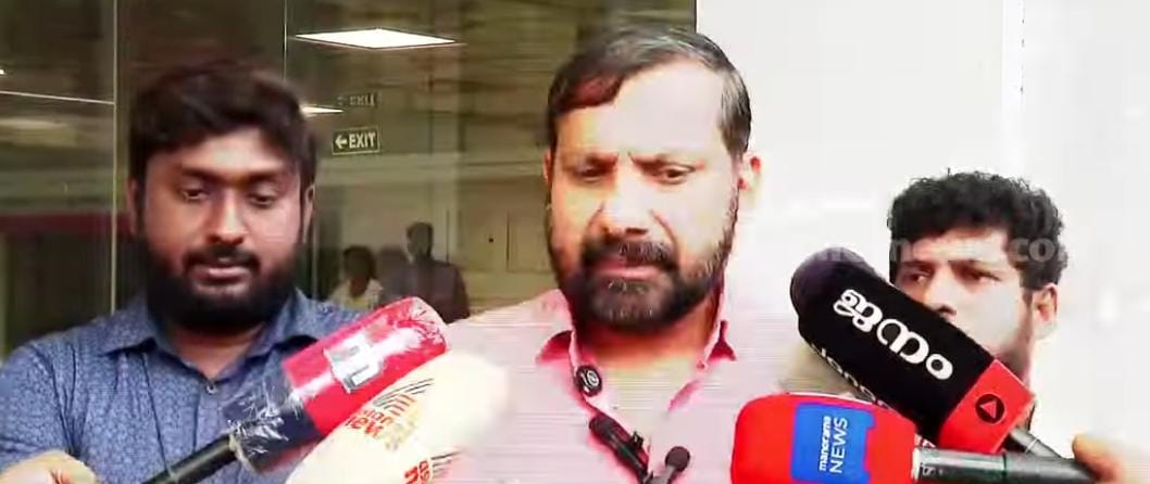 മാധ്യമപ്രവർത്തകന്റെ ചോര തെരുവിൽ വീഴുമ്പോൾ – വാസ്തവം – രാജു ആനിക്കാട്