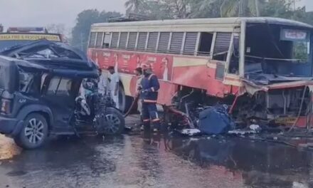 കൊല്ലത്ത് ജീപ്പും കെഎസ്ആർടിസി ബസും കൂട്ടിയിടിച്ച് മൂന്ന് മരണം, രണ്ടുപേർക്ക് ഗുരുതര പരിക്ക്