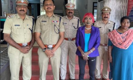 പാമ്പാടി പോലീസ് സ്റ്റേഷൻ പരിസരം ഇനി പൂന്തോട്ടമായി മാറും. ഗാർഡൻ ചെടികൾ സമ്മാനിച്ച് ആൻസ് അഗ്രീ ടൂറിസം എംഡി അന്നമ്മ ട്രൂബ്