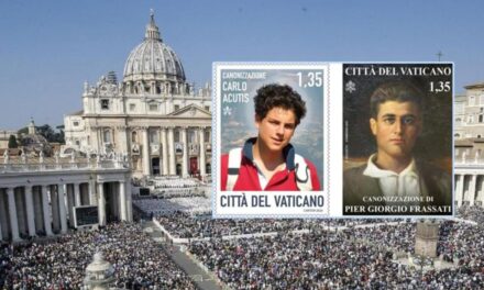 കാർളോയുടെയും ഫ്രസ്സാത്തിയുടെയും വിശുദ്ധ പദവിയ്ക്കു ഇനി മൂന്നു നാള്‍; പ്രത്യേക സ്റ്റാമ്പ് പുറത്തിറക്കി വത്തിക്കാൻ