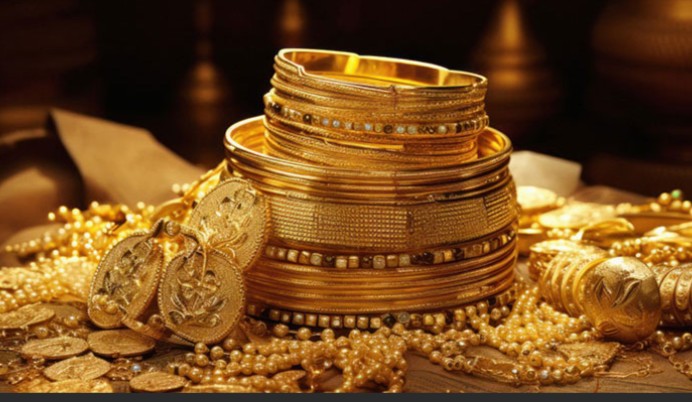 സംസ്ഥാനത്ത് ഇന്നും സ്വർണ്ണവില സർവ്വകാല റെക്കോഡിൽ : ഇന്ന് കൂടിയത് 560 രൂപ: സ്വര്‍ണം പവന് 81,600 രൂപയായി