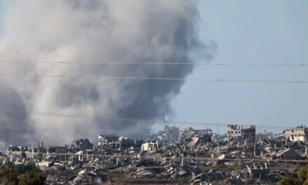 ഇസ്രായേൽ കൂട്ടക്കുരുതിയിൽ ഗാസ ചോരക്കളമായി മാറി. ആയിരക്കണക്കിന് പാലസ്തീനികൾ പാലായനം ചെയ്യുന്നു