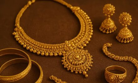 സ്വർണം ഇനി കിട്ടാക്കനിയോ? 84,000 ലേക്കടുത്ത് സ്വർണവില : റെക്കോർഡുകൾ തകർത്തു, നെഞ്ചുതകർന്ന് ഉപഭോക്താക്കൾ