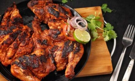 ഓർഡർ ചെയ്തത് ചെസ്റ്റ് പീസിന് കിട്ടിയത് വിങ്‌സ് പീസ്, വേണമെങ്കില്‍ കഴിച്ചാൽ മതിയെന്ന് ജീവനക്കാരന്‍; കോട്ടയത്ത് ഹോട്ടലില്‍ കയ്യാങ്കളി :  ഒരാൾക്ക് പരിക്ക്