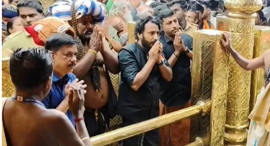 ശബരിമല ദർശനം നടത്തി രാഹുൽ മാങ്കൂട്ടത്തിൽ