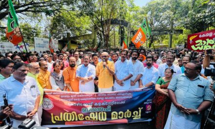 പിണറായി വിജയൻ ഔറംഗസേബിനേക്കാൾ വലിയ ക്ഷേത്രക്കൊള്ളക്കാരൻ: കെ.സുരേന്ദ്രൻ