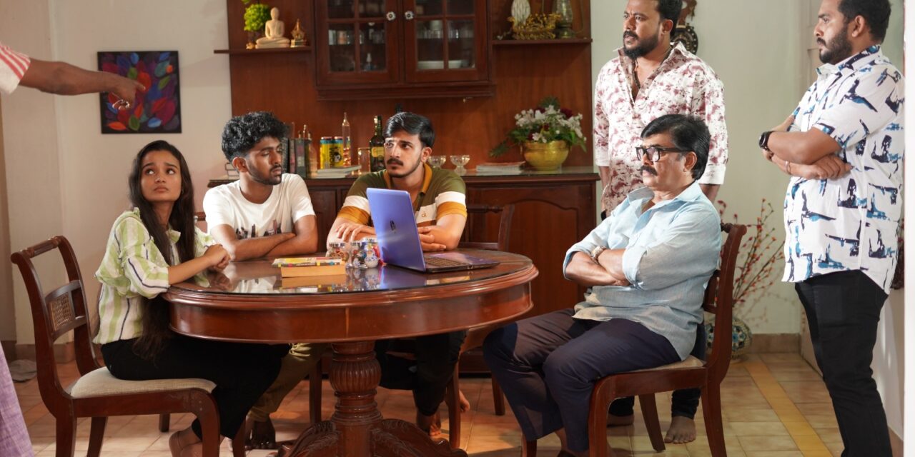 ജൂനിയേഴ്സ് ജേണി തീയേറ്ററിലേക്ക്