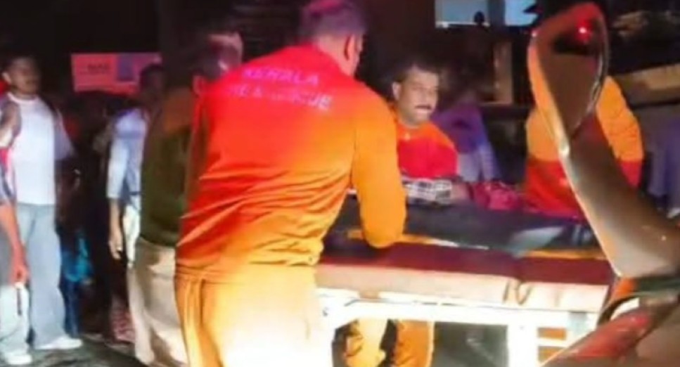 കൂത്താട്ടുകുളത്ത് സ്കൂട്ടറും മണ്ണുമാന്തിയന്ത്രവും കൂട്ടിയിടിച്ച് സ്കൂട്ടർ യാത്രക്കാരൻ മരിച്ചു : ഒരാൾ ഗുരുതാവസ്ഥയിൽ