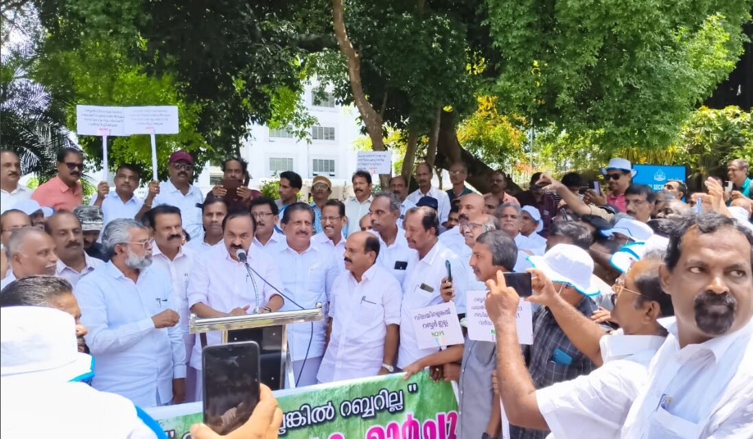 യു.ഡി.എഫ് അധികാരത്തിൽ വരുമ്പോൾ റബ്ബറിന് 250 രൂപയാക്കും:  വി ഡി. സതീശൻ