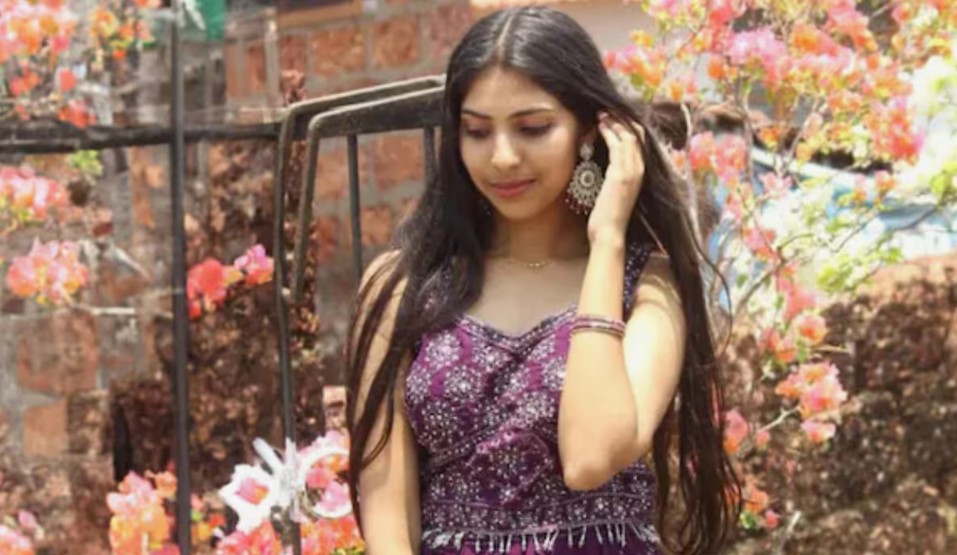 വീട്ടിനുള്ളില്‍ തൂങ്ങിമരിക്കാന്‍ പെണ്‍കുട്ടിയുടെ ശ്രമം; രക്ഷിച്ച് ആശുപത്രിയിലേക്ക് കൊണ്ടുപോകും വഴി വാഹനാപകടത്തില്‍ മരണം