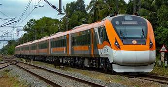 വന്ദേഭാരതില്‍ ഇപ്പോഴും ഭക്ഷണം മോശം, നിയമക്കുരുക്കിലായതോടെ നടപടിയെടുക്കാതെ റെയില്‍വേ