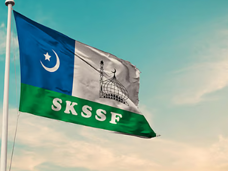 ഹിജാബ് ഉള്‍പ്പെടെ മതസ്വാതന്ത്രം വിലക്കുന്ന സ്‌കൂളുകളും കോളേജുകളും കണ്ടെത്തും, സര്‍വേയ്ക്ക് സമസ്ത നീക്കം, സര്‍വേയിലൂടെ കണ്ടെത്തുന്ന സ്‌കൂളുകളുടെയും കോളേജുകളുടെയും വിവരങ്ങള്‍ പൊതുമധ്യത്തില്‍ വെളിപ്പെടുത്തും