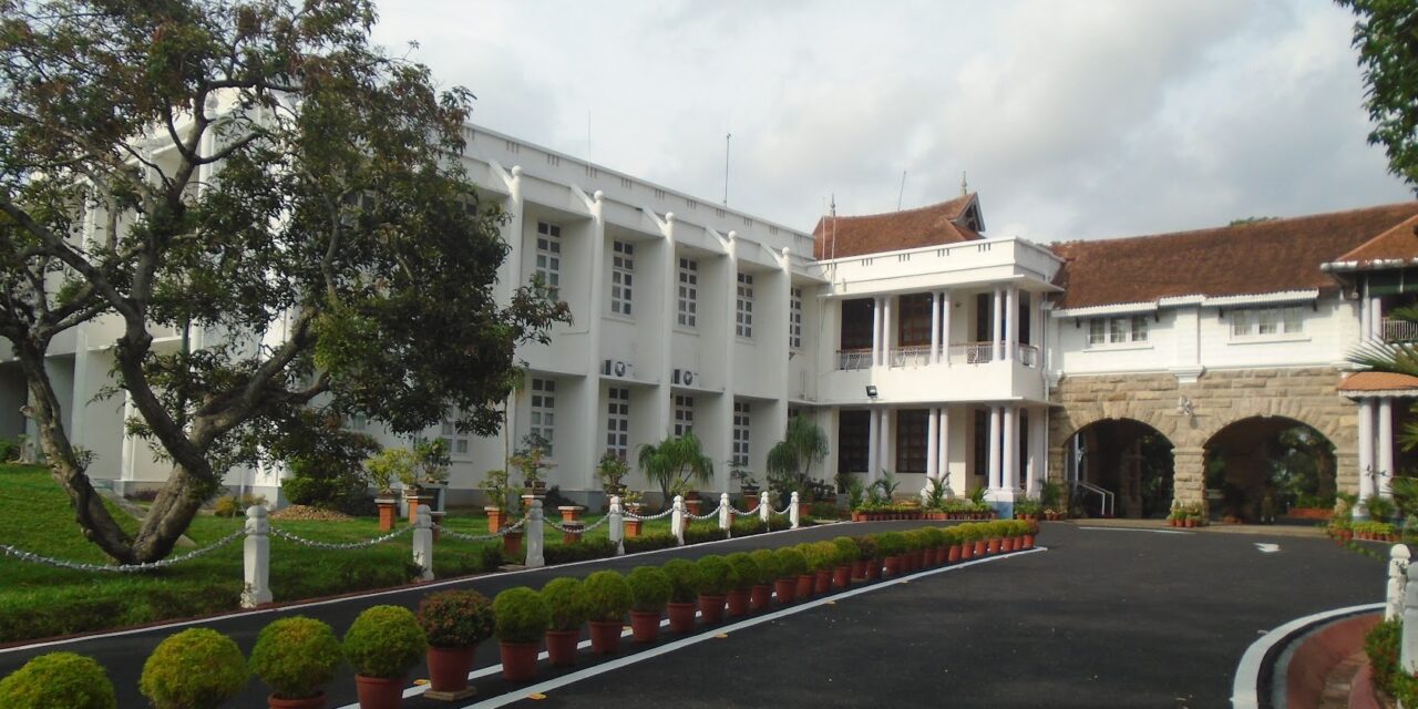 രാജ്ഭവന്‍ ഇനി ലോക്ഭവന്‍