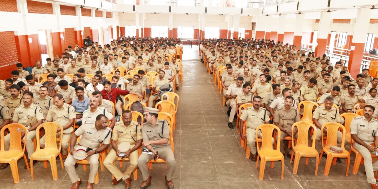 ശബരിമല തീർത്ഥാടനം: കനത്ത സുരക്ഷാ വലയത്തിൽ എരുമേലി